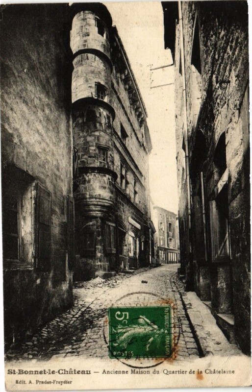 Carte postale ancienne Saint-Bonnet-le-Chateau-Ancienne Maison du Quartier de la Chatelaine
