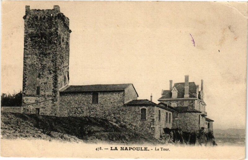 Carte postale ancienne La Napoule - La Tour à La Tour