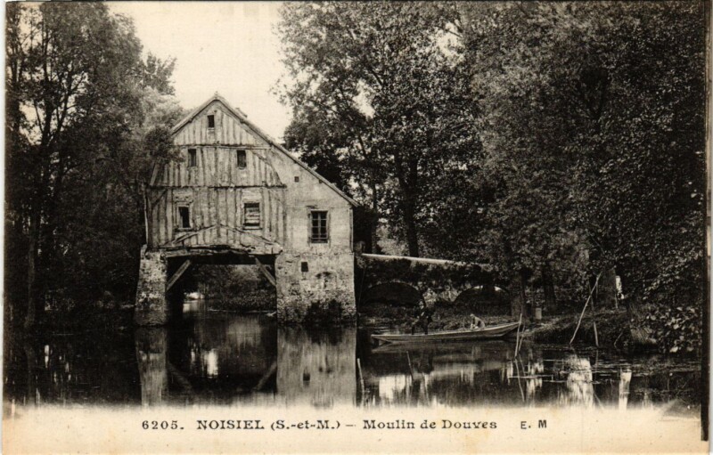 Carte postale ancienne Noisiel - Moulin de Douven à Torcy