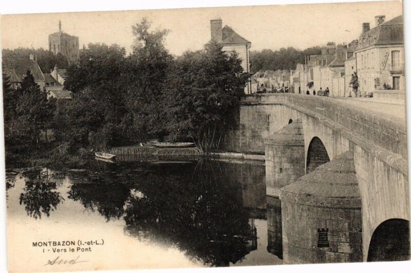 Carte postale ancienne Montbazon - Vers le Pont à Montbazon