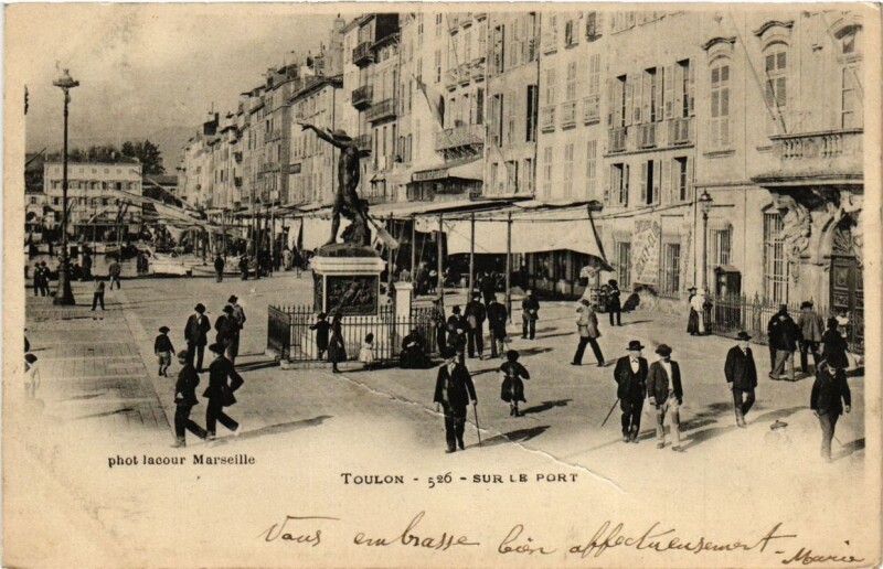 Carte postale ancienne Toulon Sur le Port à Toulon
