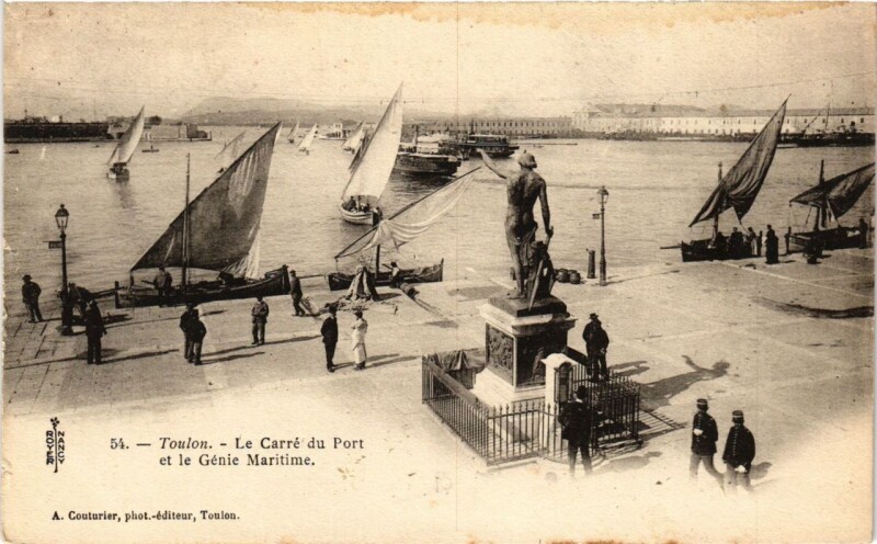 Carte postale ancienne Toulon Le Carré du Port et le Génie Maritimi à Toulon