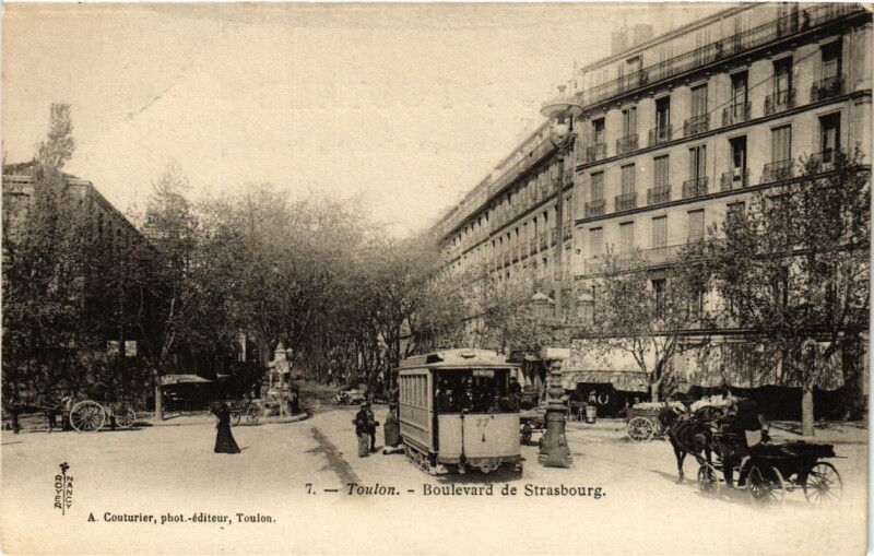Carte postale ancienne Toulon Boulevard de Strasbourg à Toulon