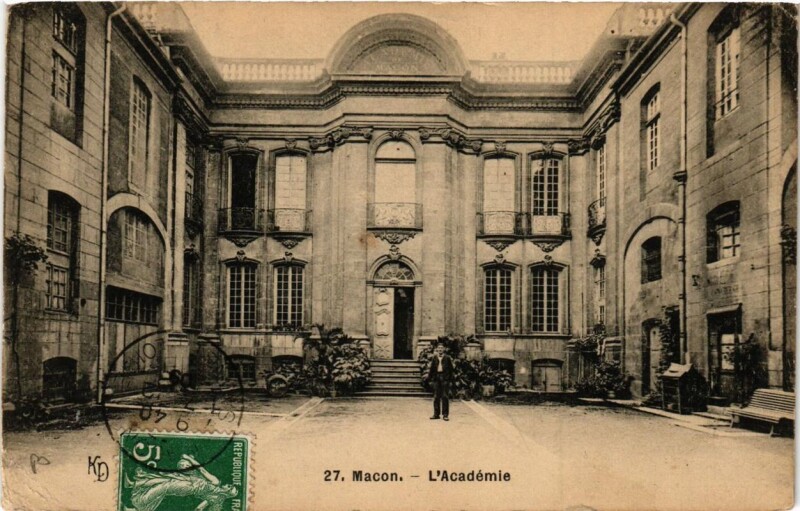 Carte postale ancienne Macon L'Academie