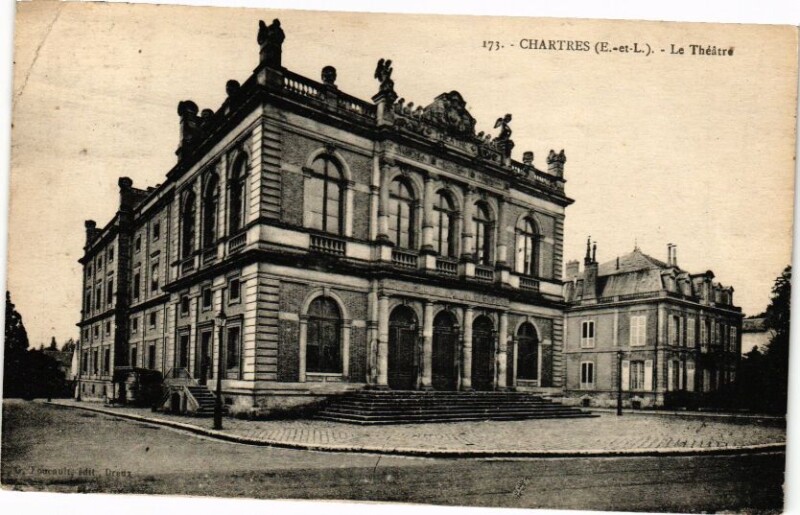 Carte postale ancienne Chartres-Le Théatre à Chartres
