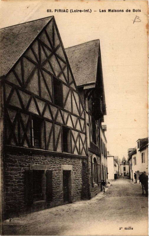 Carte postale ancienne Piriac - Les Maisons de Bois
