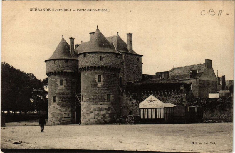 Carte postale ancienne Guerande - Porte Saint-Michel à Guérande