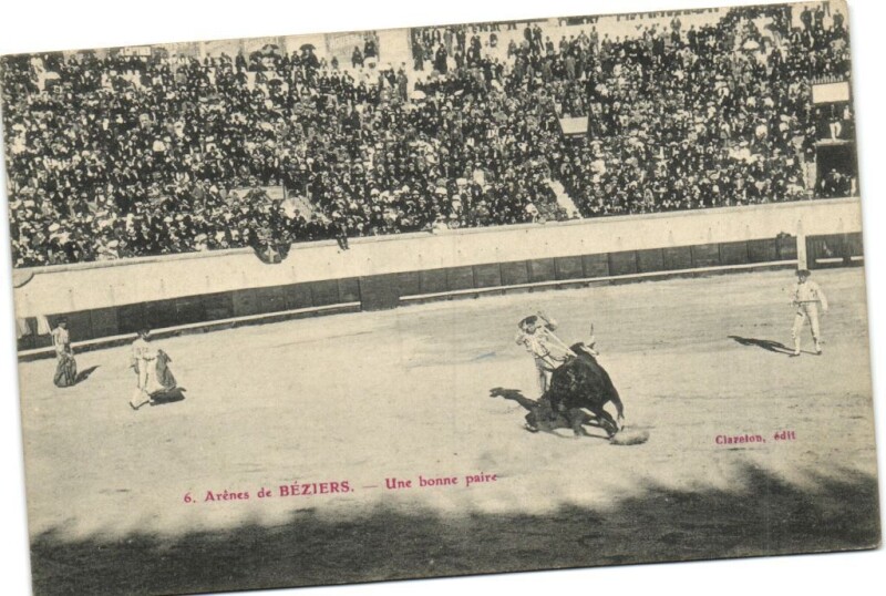 Carte postale ancienne Arénes des Béziers -Une bonne paire à Béziers