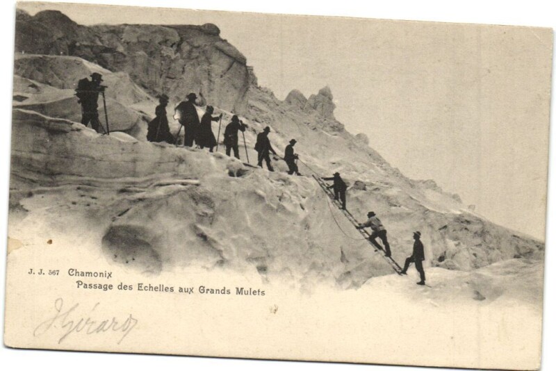 Carte postale ancienne Chamonix Passage des Echelles aux Grands Mulets