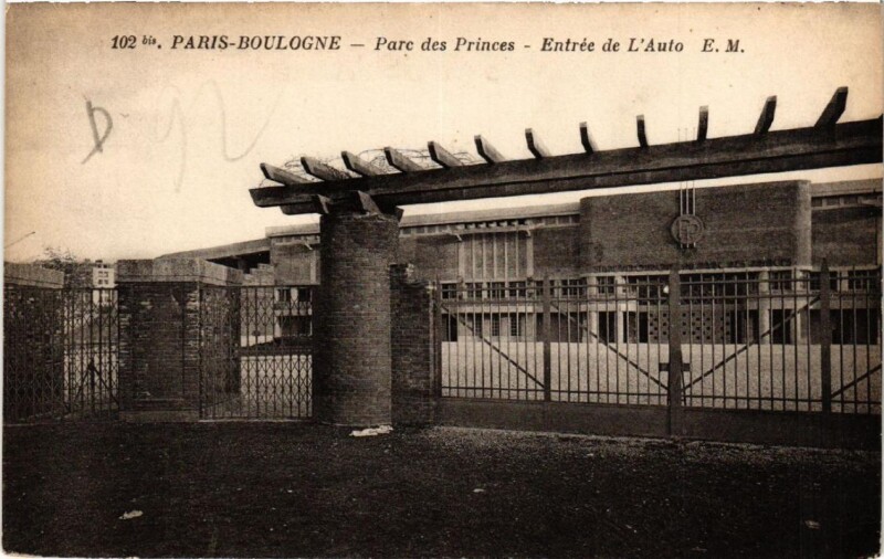 Carte postale ancienne Parc des Princes - Entrée de L'Auto à Paris 16e