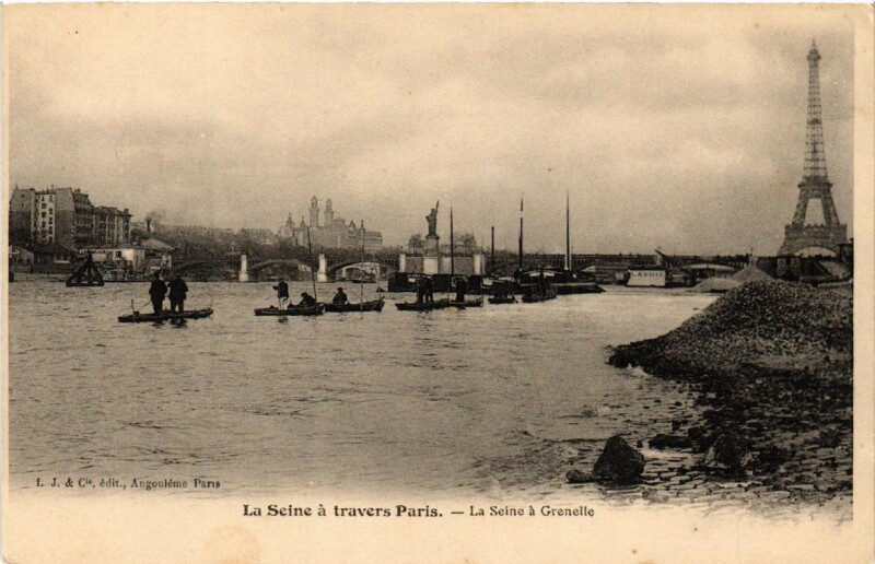 Carte postale ancienne La Seine à Grenelle à Paris 15e