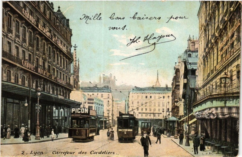 Carte postale ancienne Lyon - Carrefour des Cordeliers à Lyon