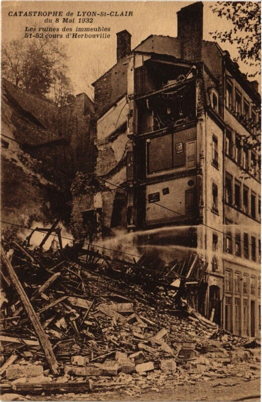 Carte postale ancienne Catastrophe de Lyon Saint-Clair - Les ruines des immeubles