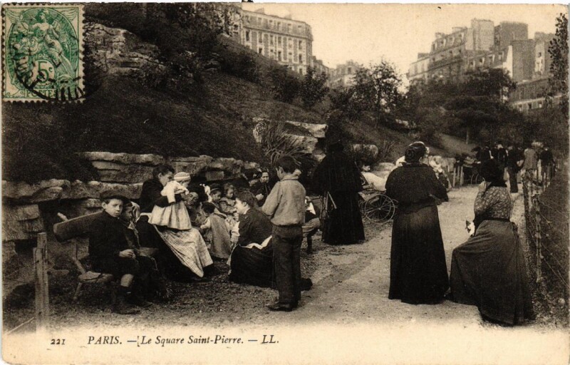 Carte postale ancienne Le Square Saint-Pierre à Paris 18e