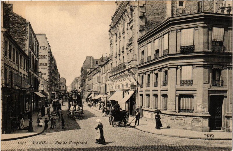 Carte postale ancienne Rue de Vaugirard à Paris 15e