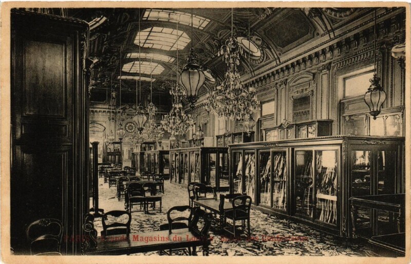 Carte postale ancienne Paris (1e) Grands Magasins du Louvre. Salon des Confections à Paris 1er