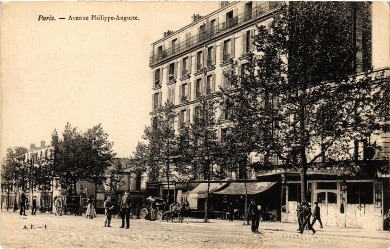 Carte postale ancienne Paris (11e) Avenue Philippe-Auguste. à Paris 11e
