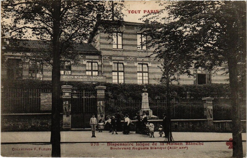Carte postale ancienne Dispensaire laïque de la Maison Blanche - Boulevard Auguste Blanqui à Paris 13e