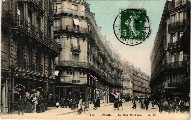 Carte postale ancienne La Rue Marbeuf à Paris 8e