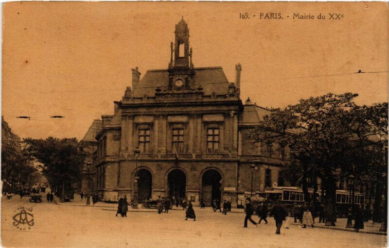 Carte postale ancienne Mairie du XXe à Paris 20e