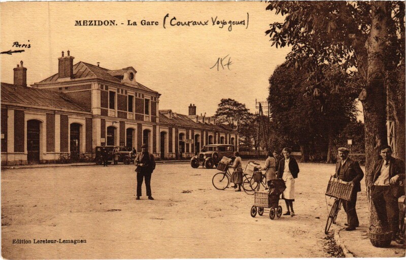 Carte postale ancienne Mezidon La Gare