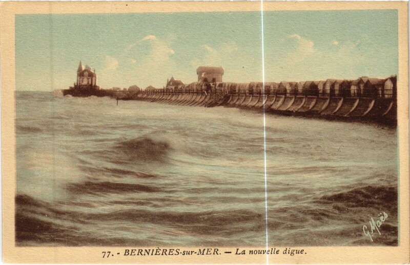 Carte postale ancienne Bernieres-sur-Mer La Nouvelle Digue