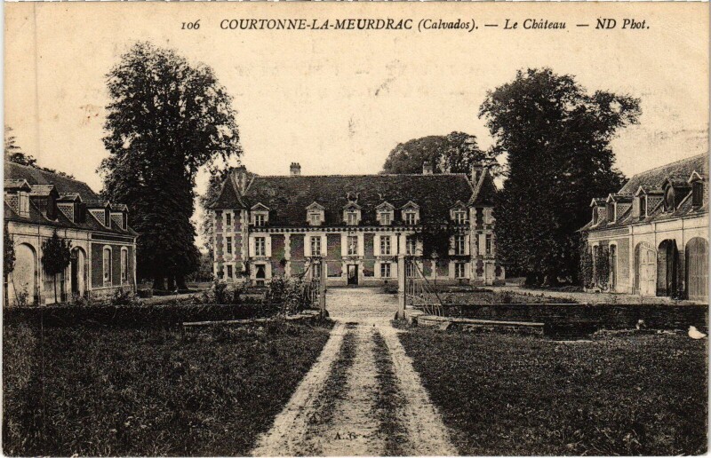 Carte postale ancienne Courtonne-la-Meurdrac Le Chateau à Courtonne-la-Meurdrac
