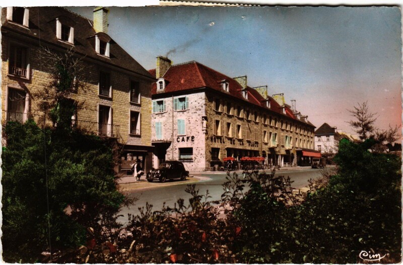 Carte postale ancienne Aunay-sur-Odon La Grande Rue
