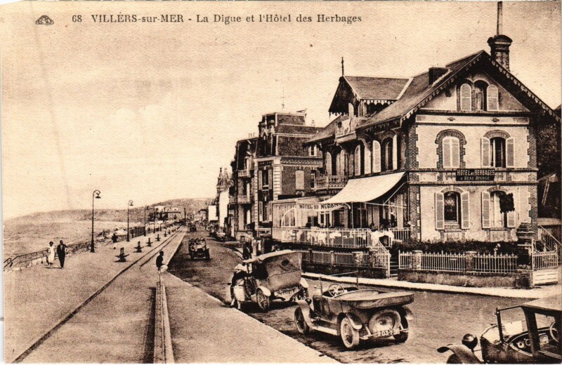 Carte postale ancienne Villers-sur-Mer La Digue et l'Hotel des Herbages à Villers-sur-Mer