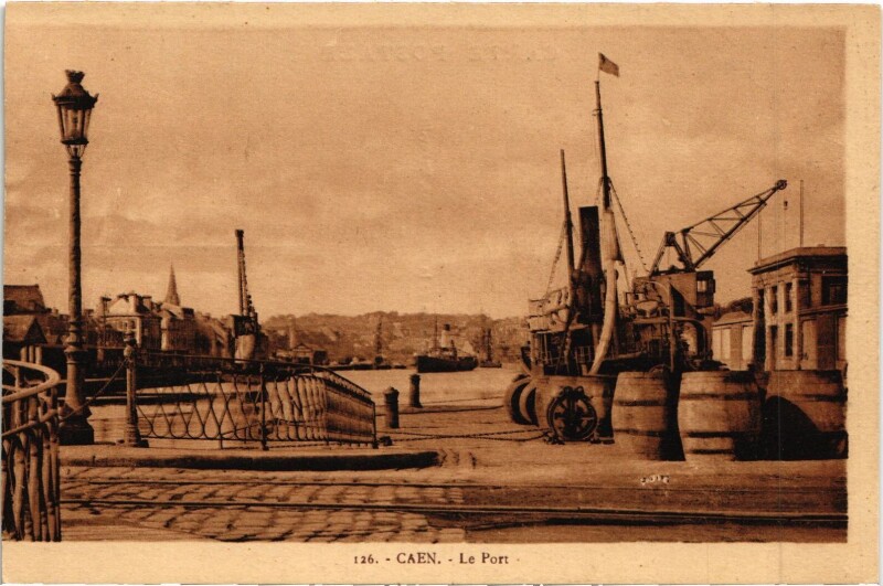Carte postale ancienne Caen Le Port