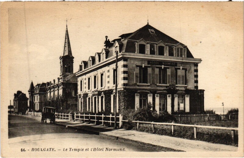 Carte postale ancienne Houlgate Le Temple et l'Hotel Normand à Houlgate