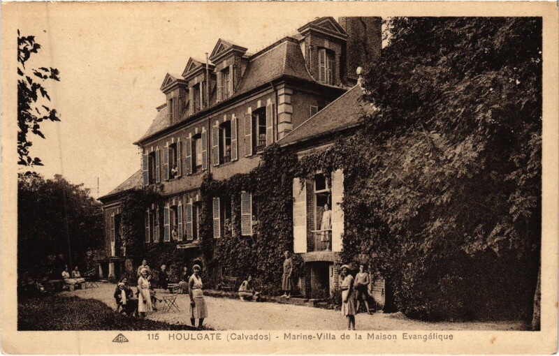 Carte postale ancienne Houlgate Marine Villa de la Maison Evangelique à Houlgate