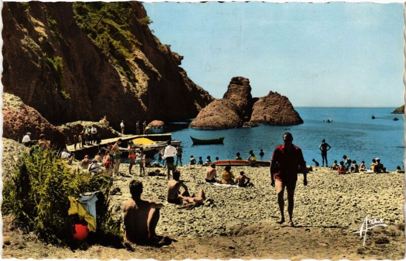 Carte postale ancienne La Ciotat Calanques de Figuerolle - La Plage à La Ciotat
