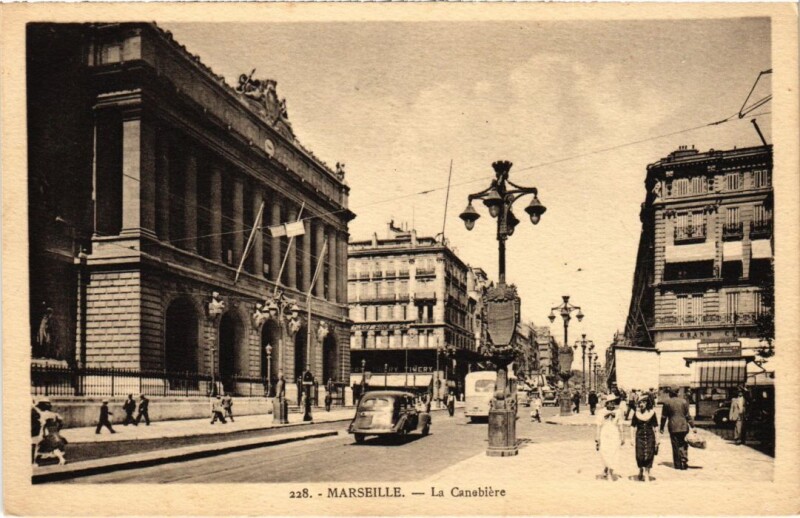 Carte postale ancienne Marseille La Canebiere à Marseille