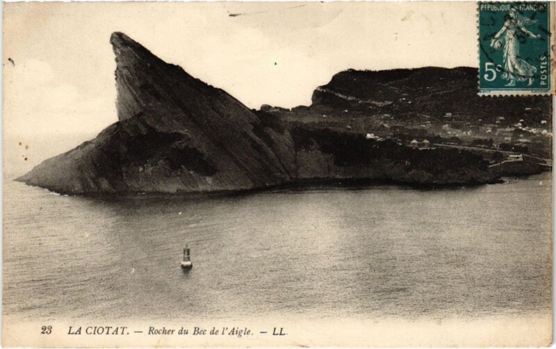 Carte postale ancienne La Ciotat Rocher du Bec de l'Aigle à La Ciotat
