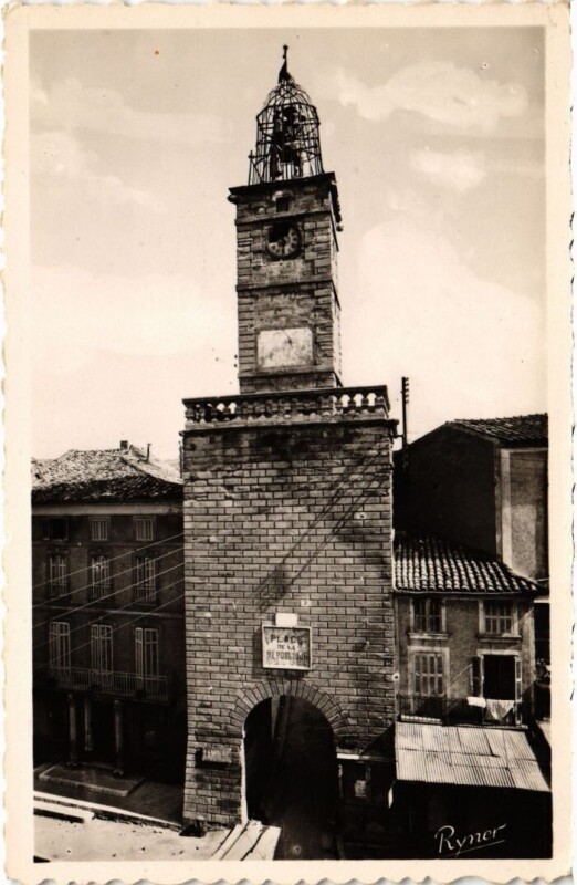 Carte postale ancienne Lambesc Porte Jacquemard à Lambesc