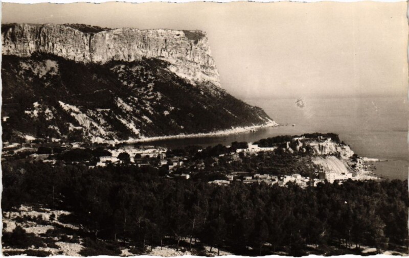 Carte postale ancienne Cassis Cap Canaille à Cassis