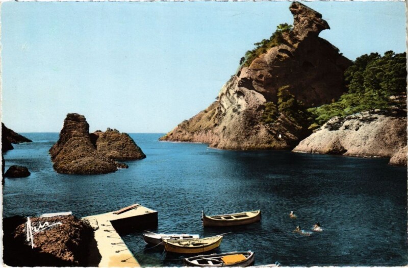 Carte postale ancienne La Ciotat Calanque de Figuerolles et le Rocher du Capucin à La Ciotat