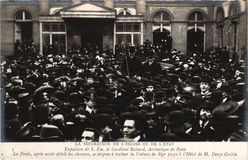 Carte postale ancienne Paris Separation de l'Eglise et de l'Etat Expulsion du Cardinal