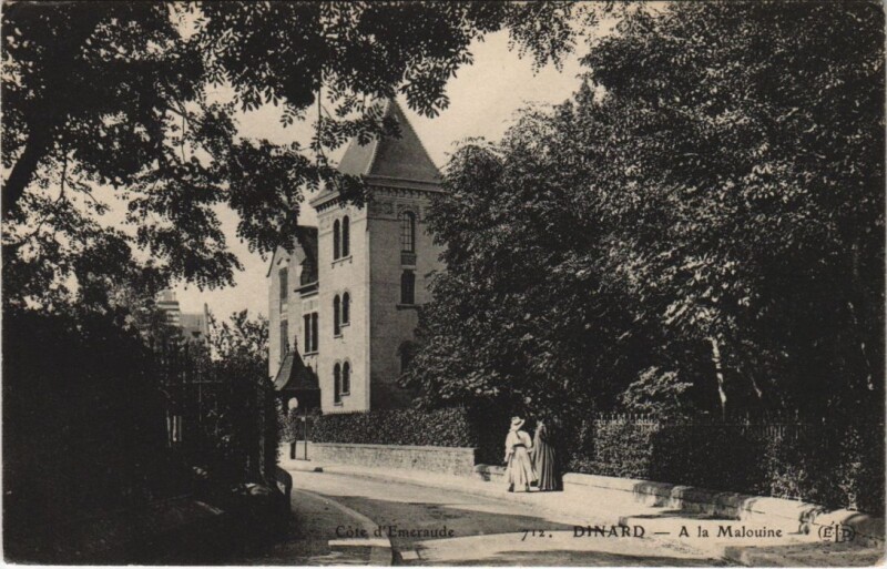 Carte postale ancienne Dinard A la Malouine à Dinard