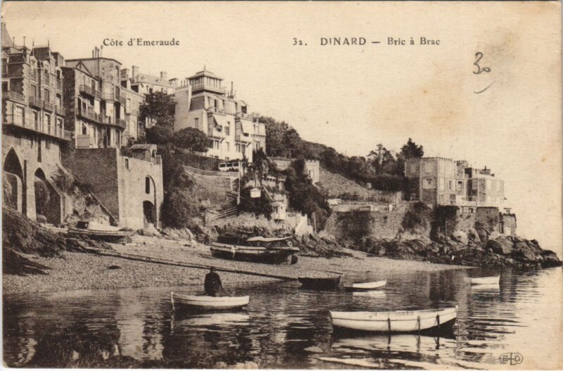 Carte postale ancienne Dinard Bric a Brac à Dinard