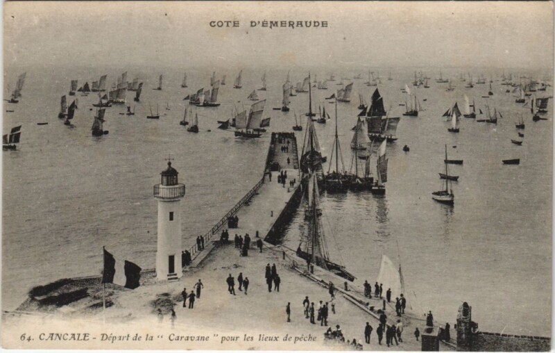 Carte postale ancienne Cancale Depart de la Caravane à Cancale