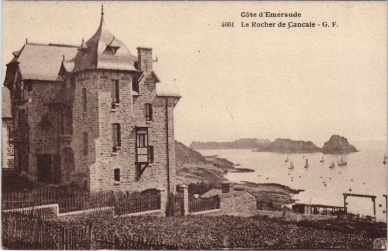 Carte postale ancienne Cancale Le Rocher à Cancale
