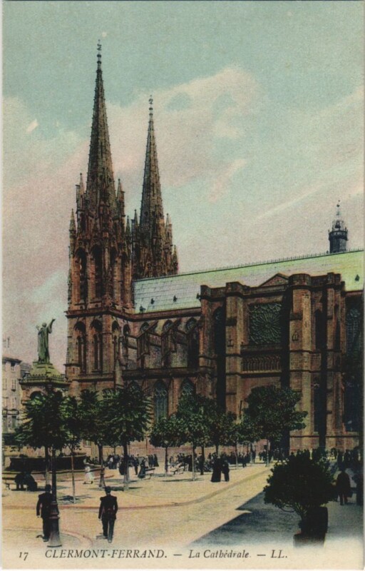 Carte postale ancienne Clermont Ferrand La Cathedrale à Clermont-Ferrand