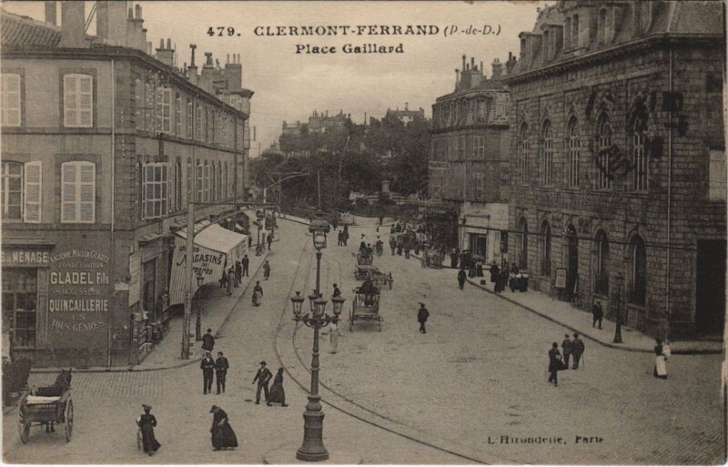 Carte postale ancienne Clermont Ferrand Place Gaillard à Clermont-Ferrand