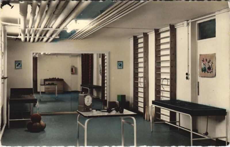 Carte postale ancienne Clermont Ferrand centre Medico Psychotherapique à Clermont-Ferrand