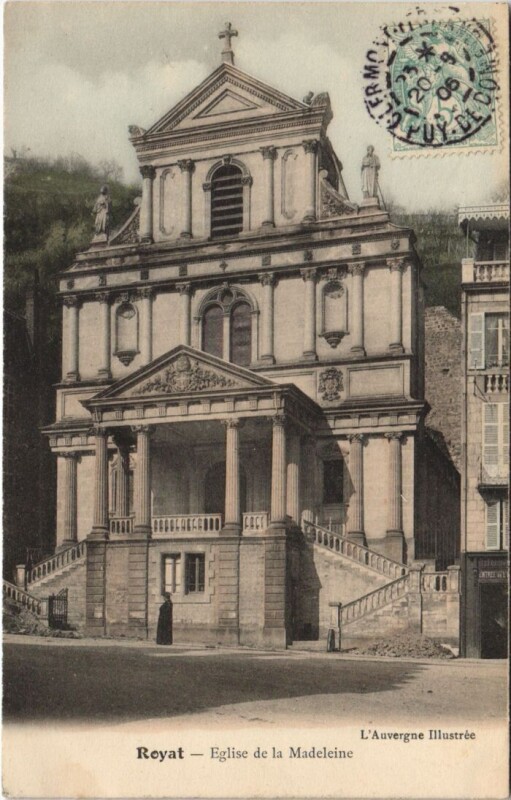 Carte postale ancienne Royat Eglise de la Madeleine à Royat