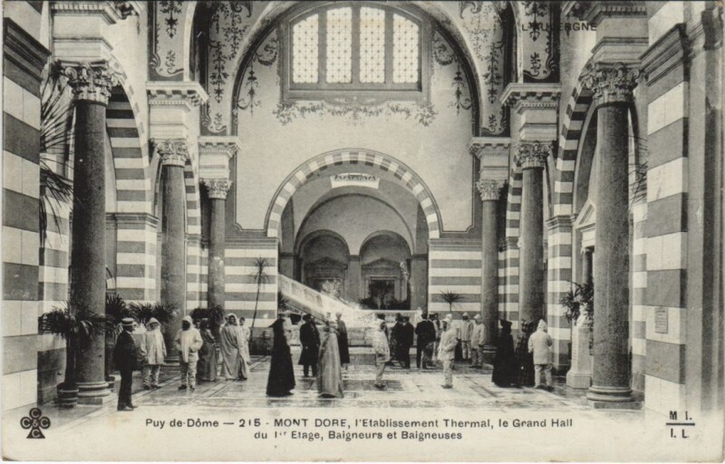 Carte postale ancienne Le Mont Dore Etablissement Thermal , Grand Hall à Mont-Dore