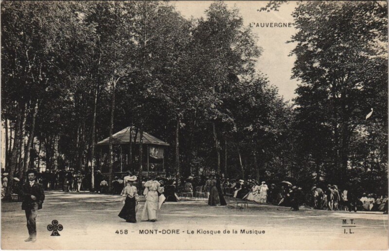 Carte postale ancienne Le Mont Dore Le Kiosque de la Musique à Mont-Dore