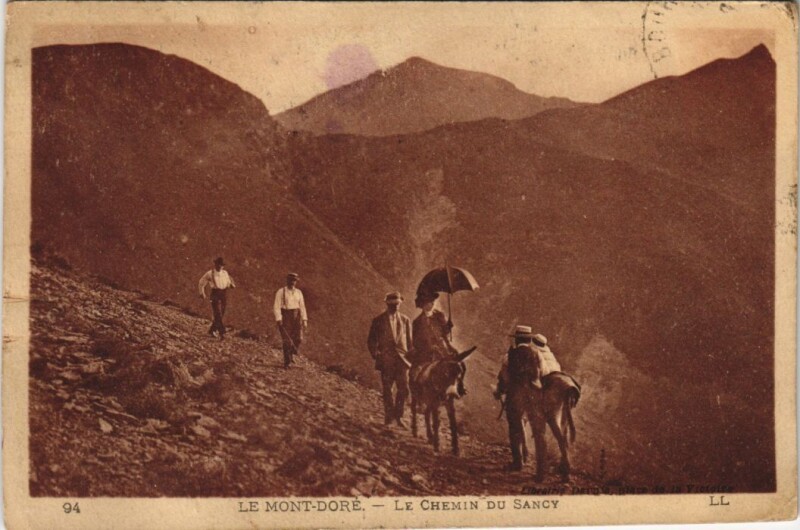 Carte postale ancienne Le Mont Dore Chemin de Sancy à Mont-Dore